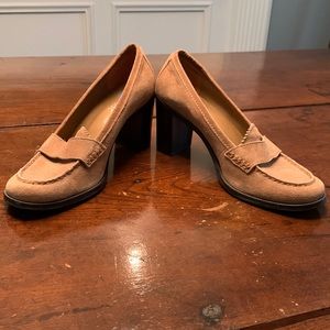 Franco Sarto soft Suede size 7.5